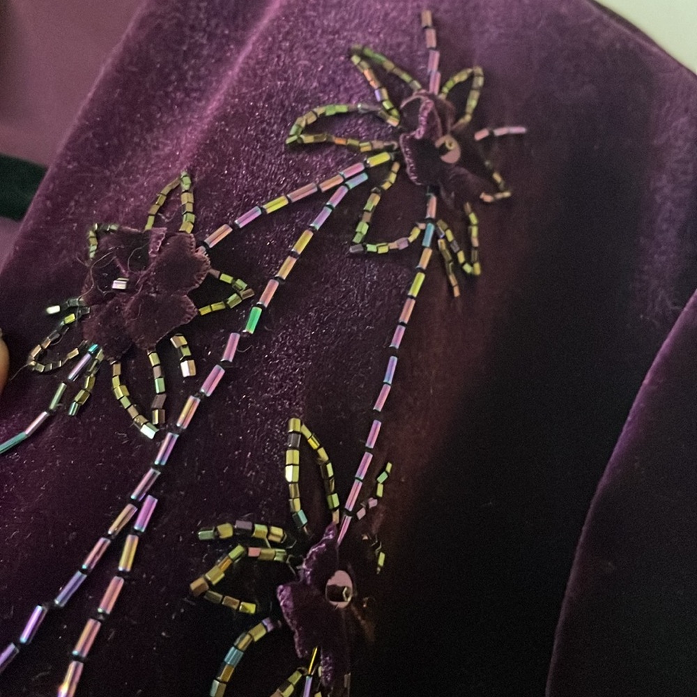 Vintage plum aubergine purple velvet beaded bolero shrug cropped cardigan - Picture 3 of 6
